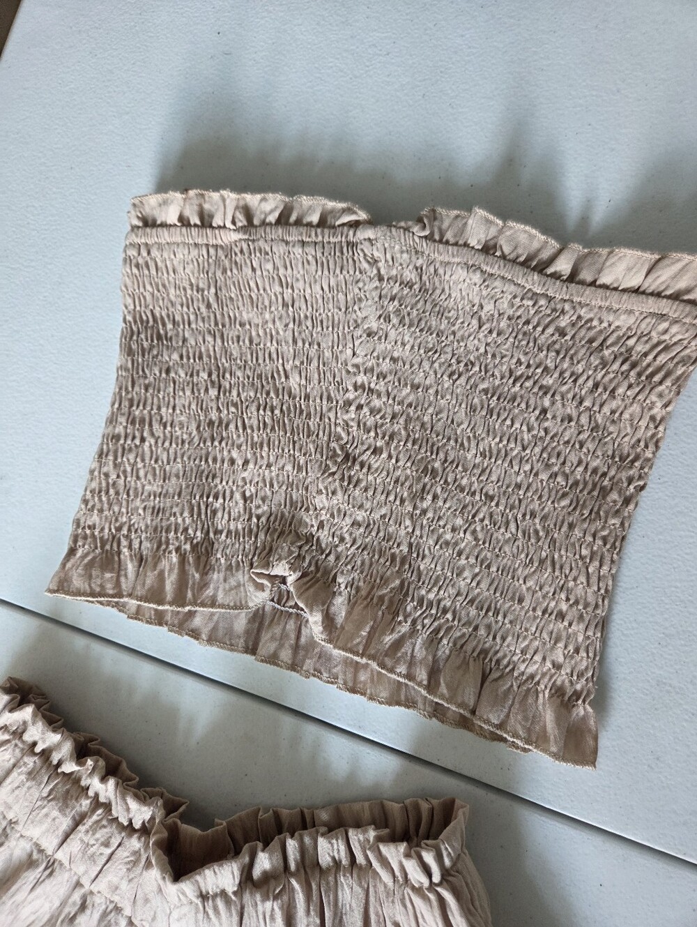 SHEIN Beige 2 Piece Crop Top And Shorts Set - Picture 3 of 4